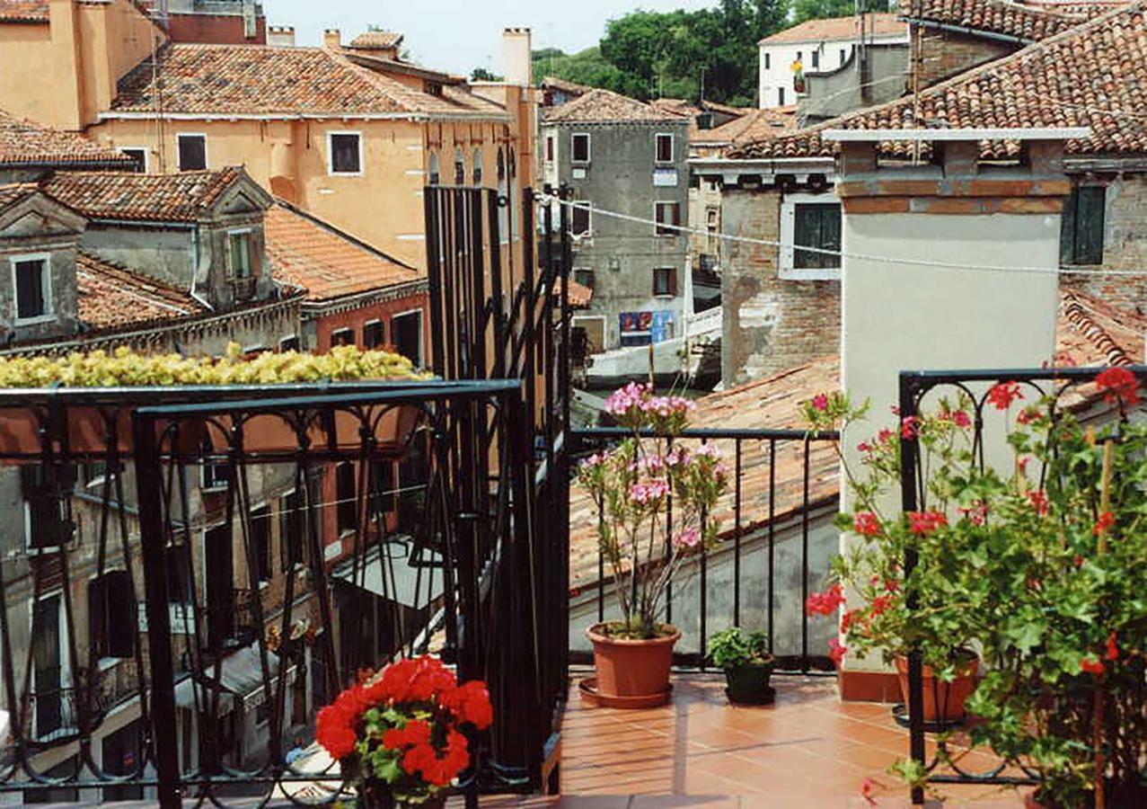 Le Mansarde Deluxe Hotel Venice Exterior photo